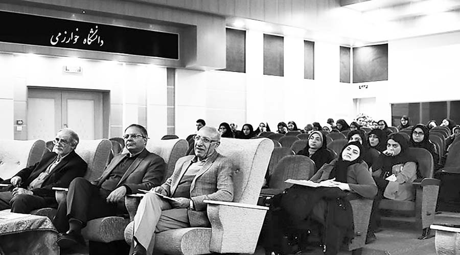 روز علوم اجتماعی