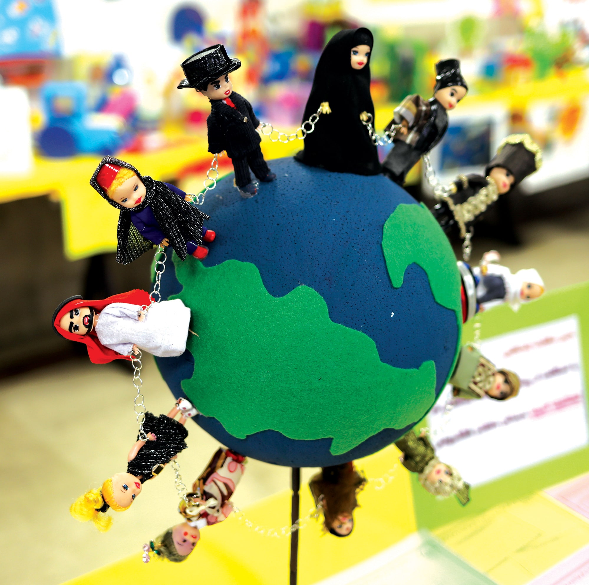 جشنواره دانش‌آموزان دوره ابتدایی مجتمع آموزشی دکتر هشترودی