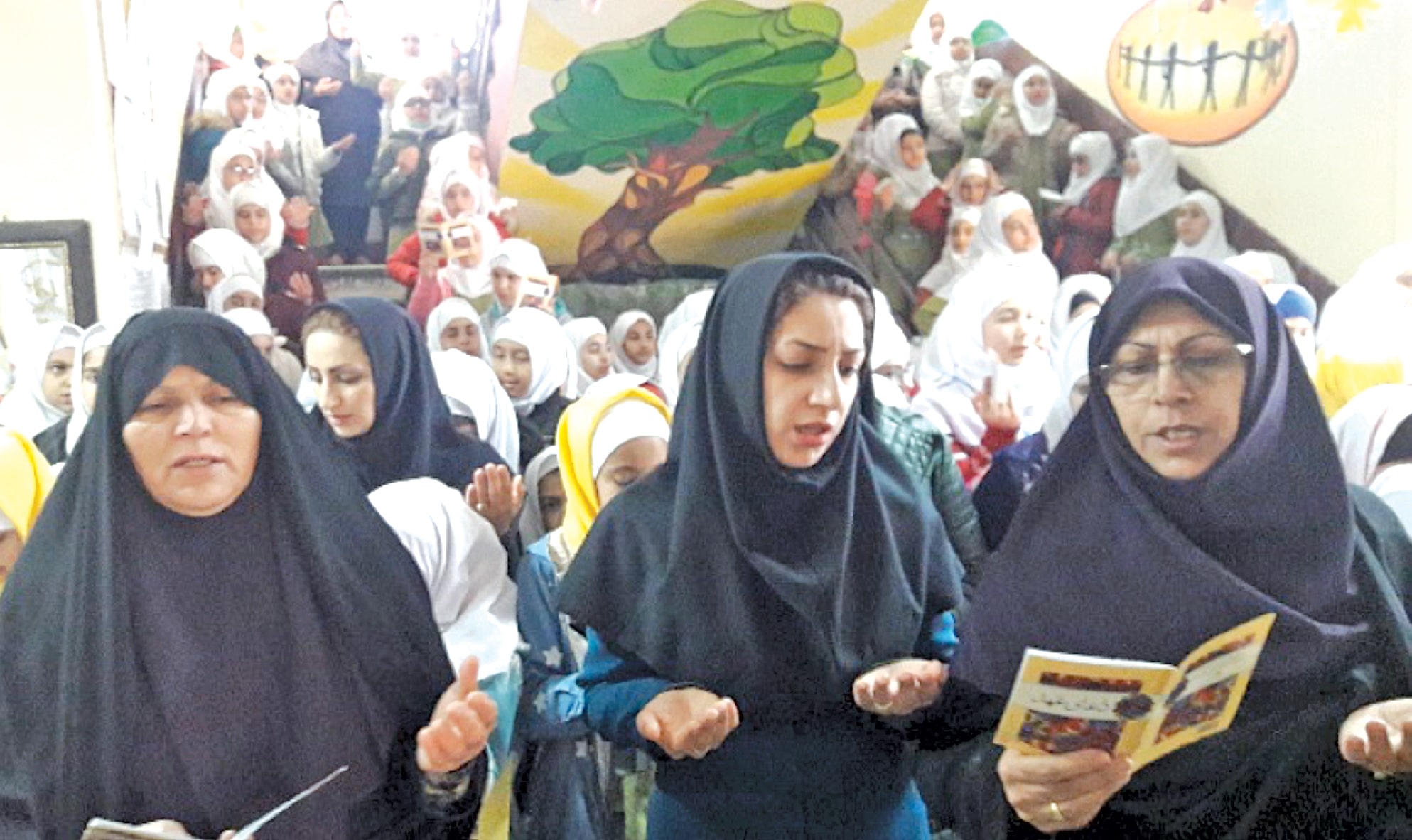 طرح انس دانش آموزان با قرآن کریم دبستان سمیه، قائمشهر