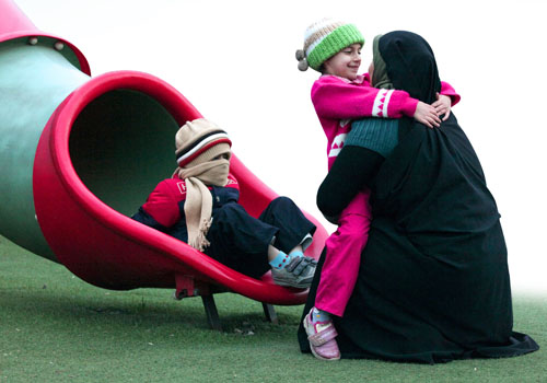 با یار آشنا، سخن آشنا بگو