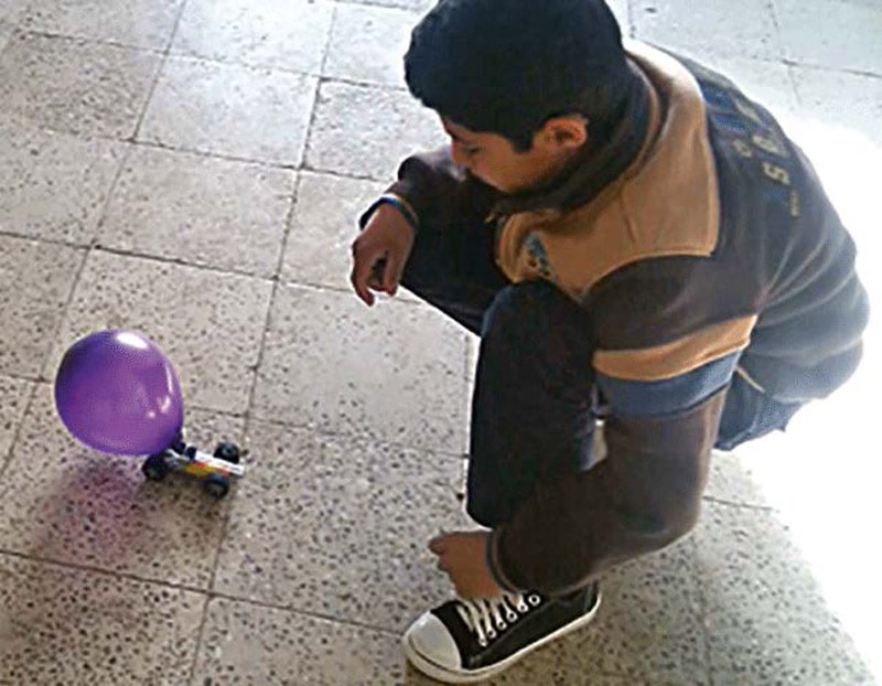 دست سازه ها و یادگیری