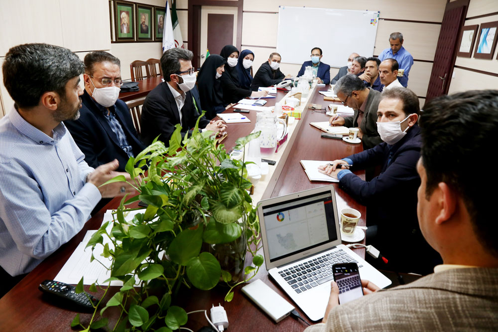 جلسه رونمایی از فاز اول رشد پلاس