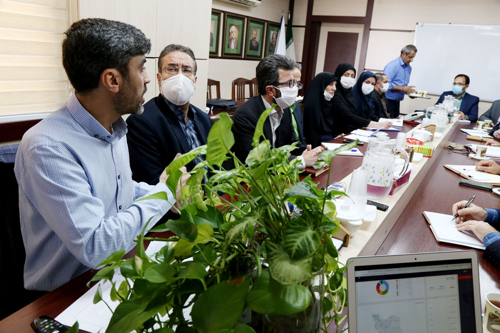 جلسه رونمایی از فاز اول رشد پلاس