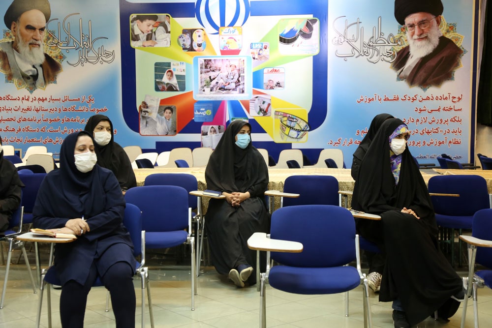 جلسه هم‌اندیشی کارشناسان مجلات رشد با مدیرکل دفتر انتشارات و فناوری آموزشی