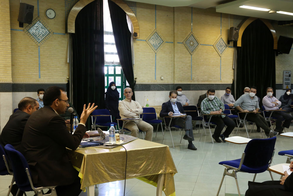 جلسه هم‌اندیشی کارشناسان مجلات رشد با مدیرکل دفتر انتشارات و فناوری آموزشی