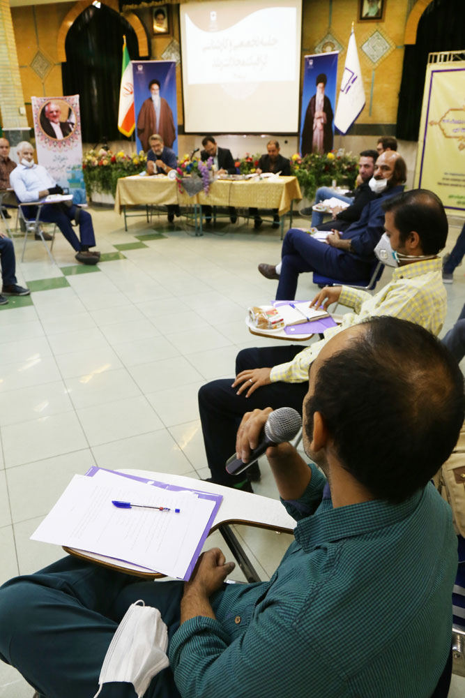 جلسه تخصصی و کارشناسی گرافیک مجلات رشد