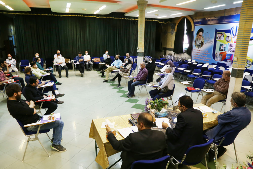 جلسه تخصصی و کارشناسی گرافیک مجلات رشد