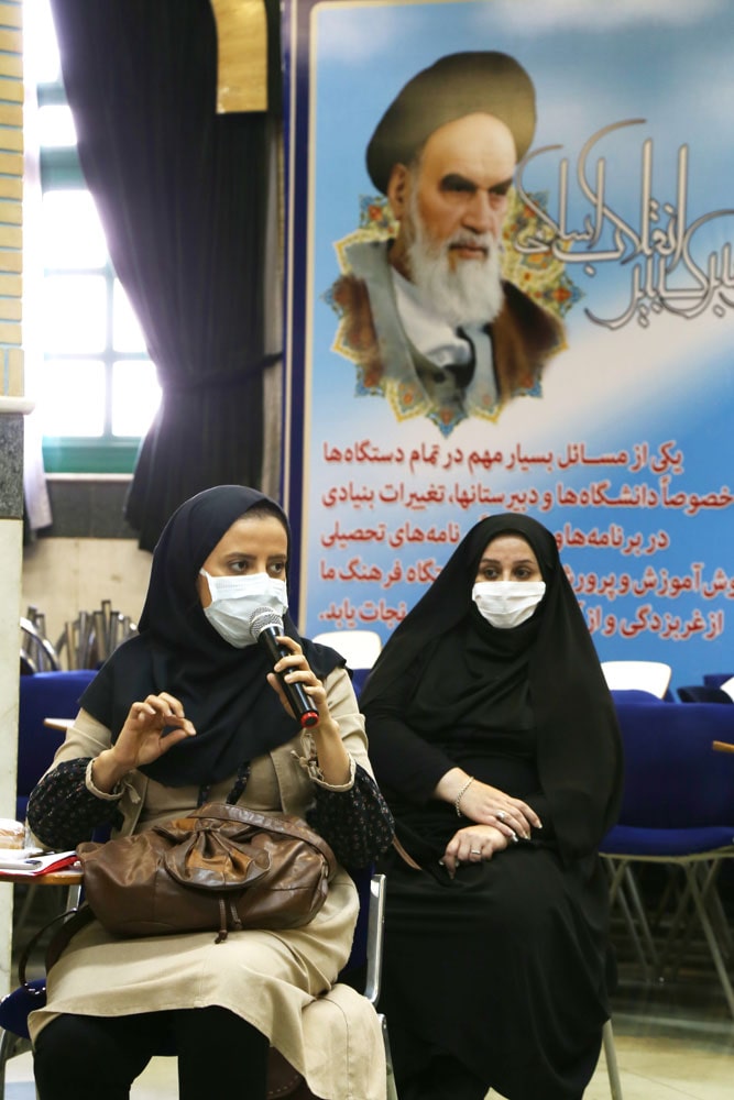 جلسه تخصصی و کارشناسی گرافیک مجلات رشد