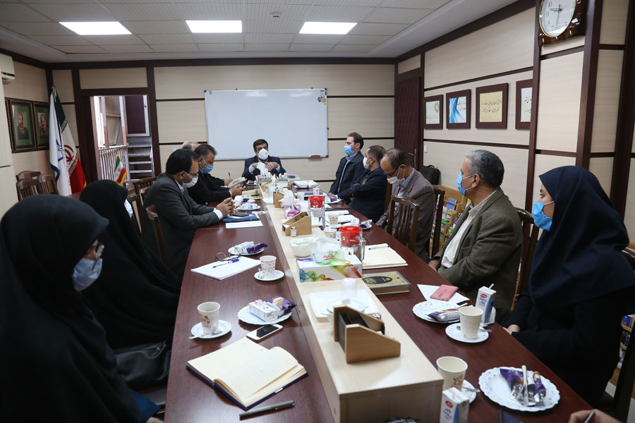 نشست شورای سردبیری نشریات رشد دانش آموزی