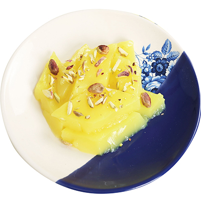 مسقطی زعفرانی