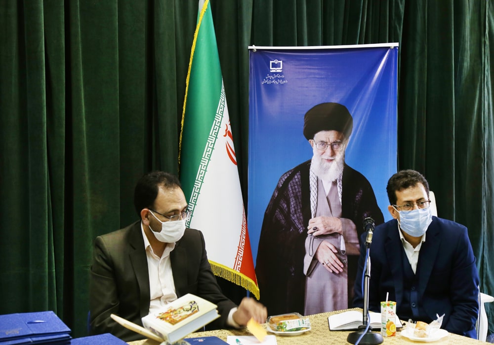 جلسه نقد و بررسی هجدهمین جشنواره کتاب رشد