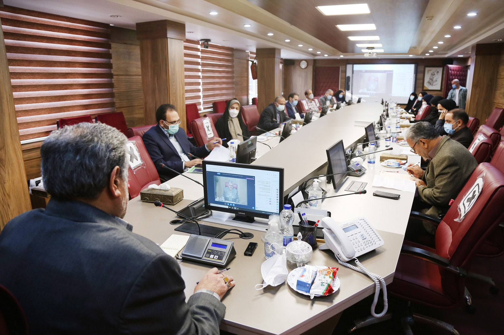 نشست جهت‌گیری محتوایی مجلات رشد با رویکرد تحولی و متناسب سازی آن با بسته‌های تربیت و یادگیری