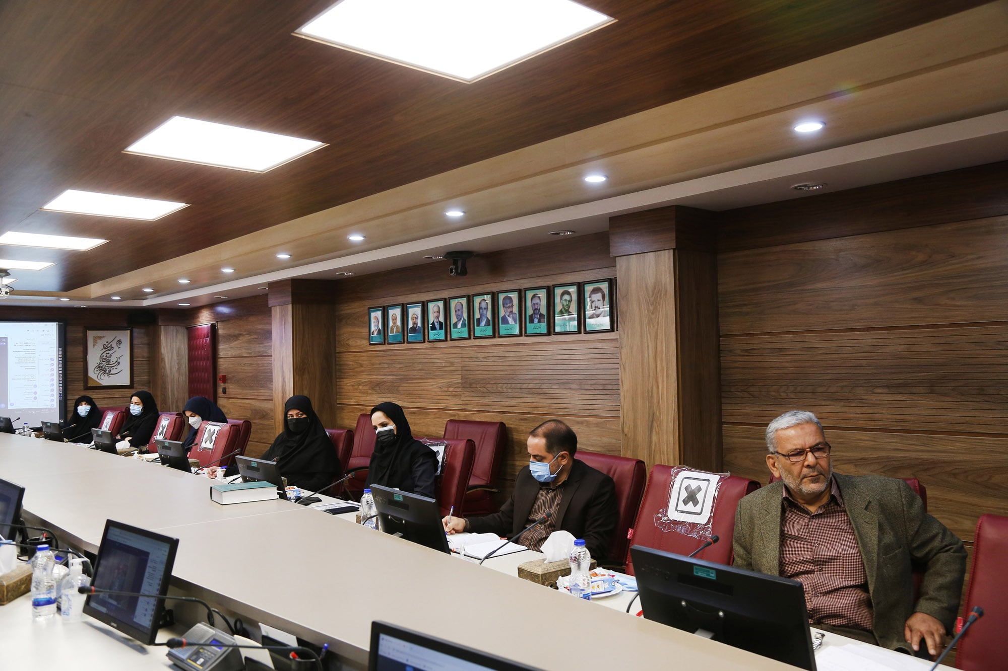 نشست جهت‌گیری محتوایی مجلات رشد با رویکرد تحولی و متناسب سازی آن با بسته‌های تربیت و یادگیری