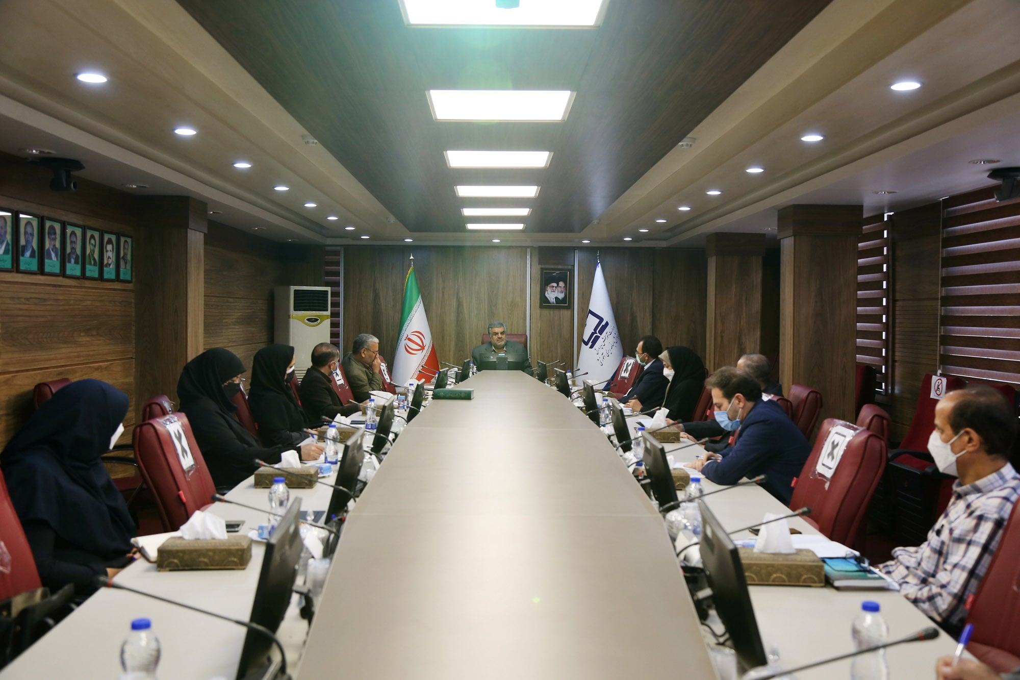 نشست جهت‌گیری محتوایی مجلات رشد با رویکرد تحولی و متناسب سازی آن با بسته‌های تربیت و یادگیری