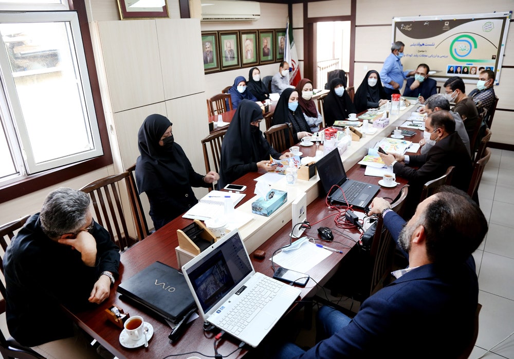 بررسی و ارزیابی مجلات رشد کودک و نوآموز