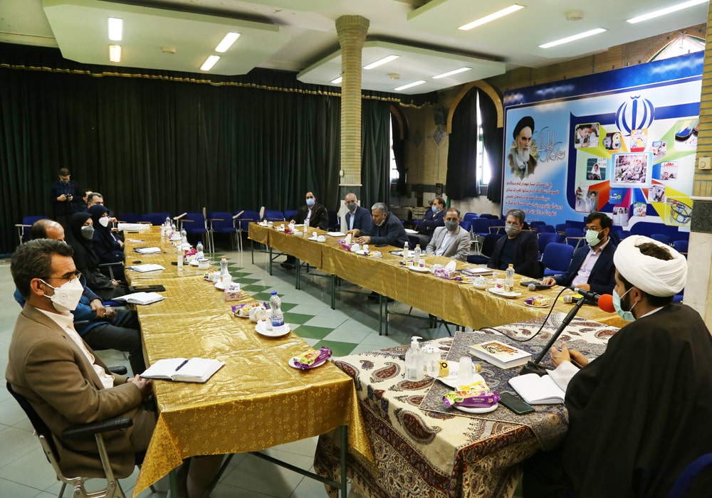 نشست هم‌اندیشی ریاست سازمان پژوهش با کارشناسان دفتر انتشارات و فناوری آموزشی