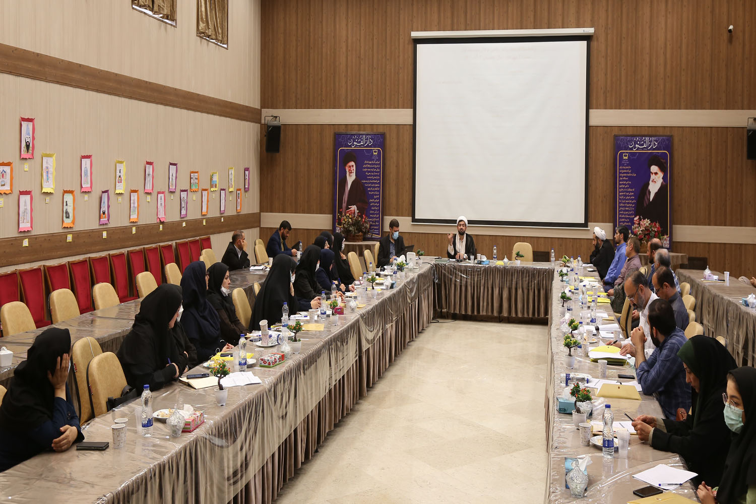 نشست هم‌اندیشی برنامه سالانه مجلات رشد؛ اردیبهشت ۱۴۰۱