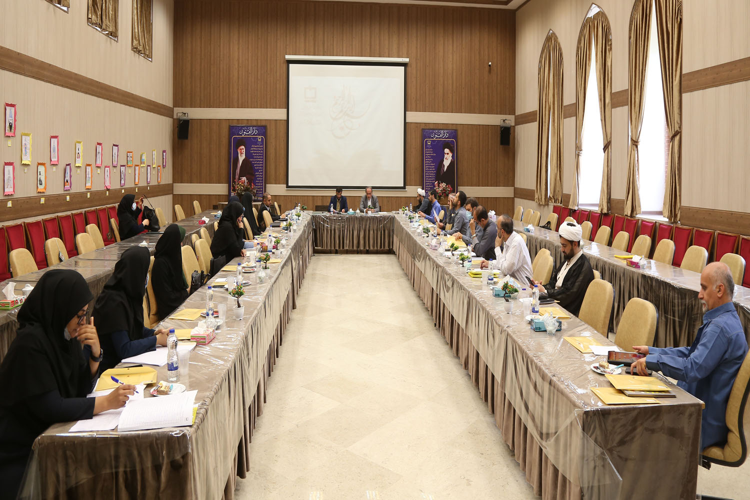 نشست هم‌اندیشی برنامه سالانه مجلات رشد؛ اردیبهشت ۱۴۰۱