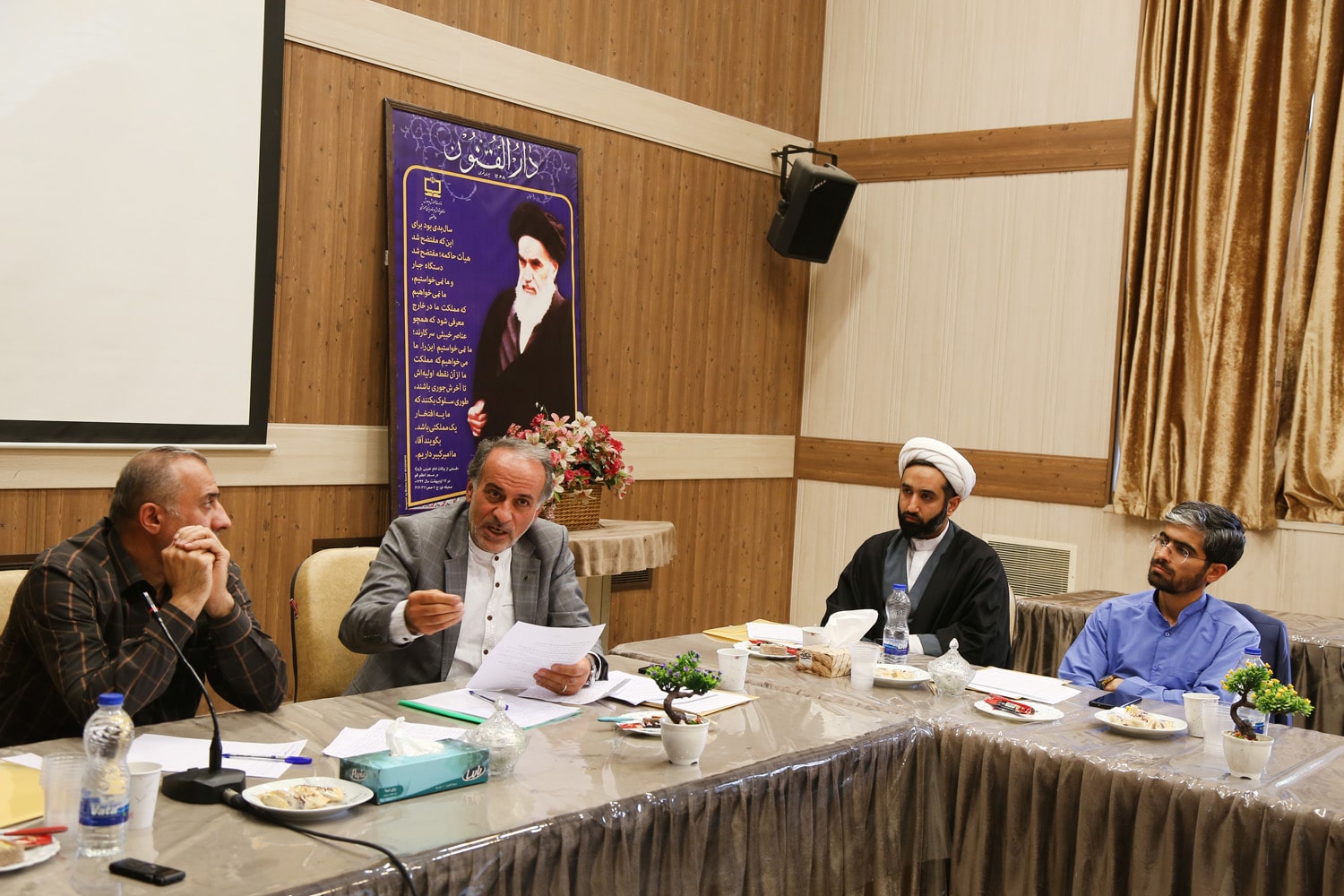 نشست هم‌اندیشی برنامه سالانه مجلات رشد؛ اردیبهشت ۱۴۰۱