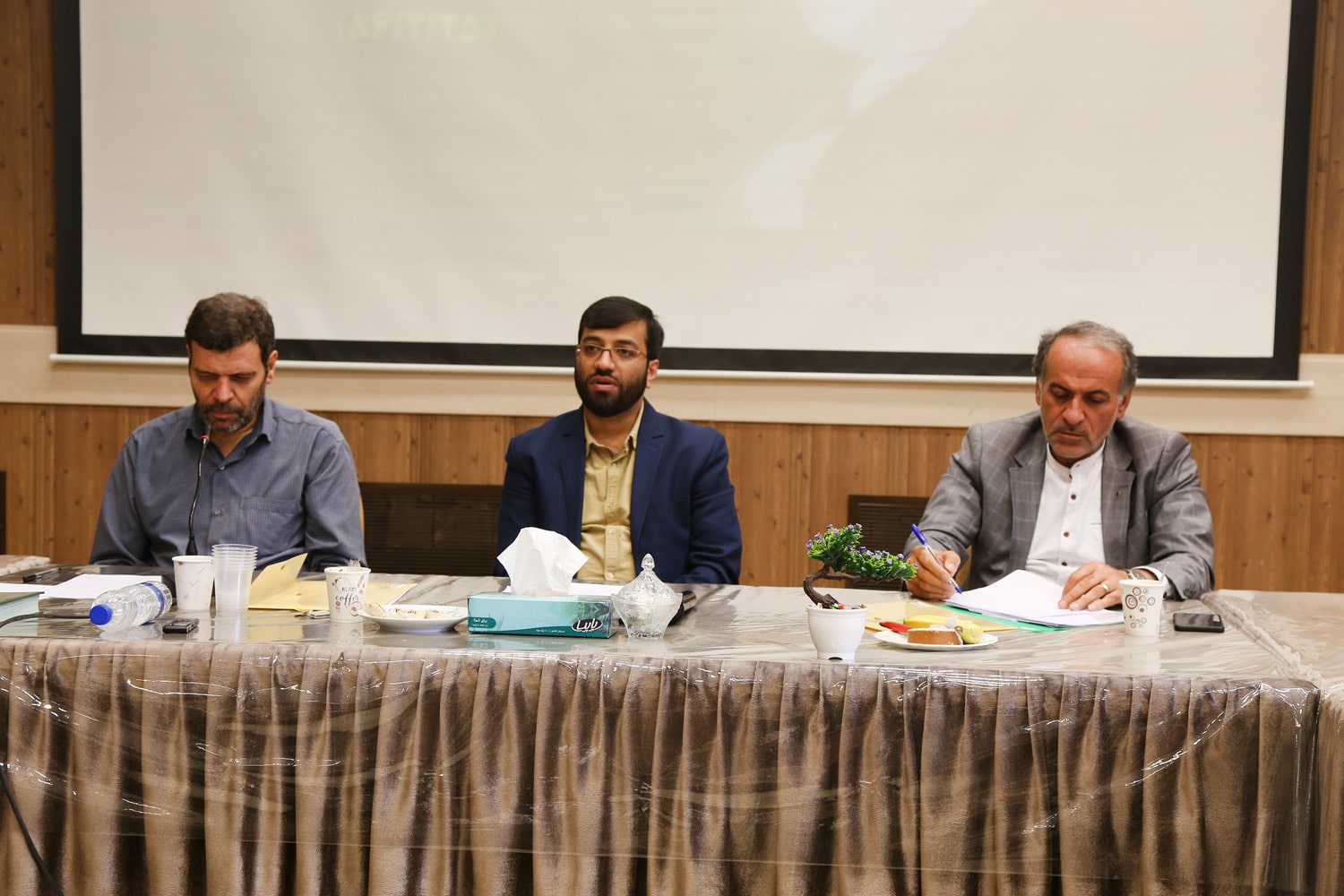 نشست هم‌اندیشی برنامه سالانه مجلات رشد؛ اردیبهشت ۱۴۰۱