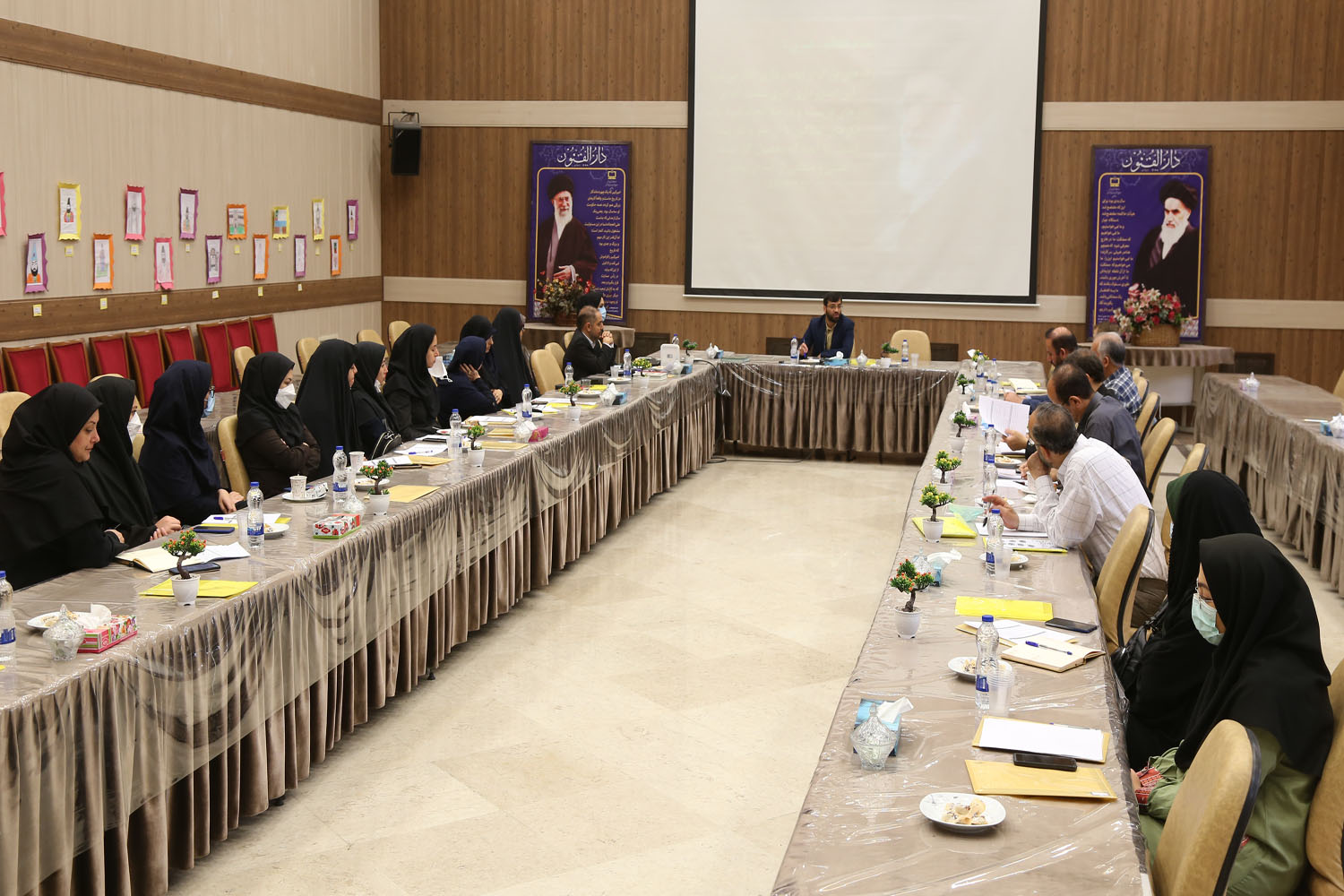 نشست هم‌اندیشی برنامه سالانه مجلات رشد؛ اردیبهشت ۱۴۰۱