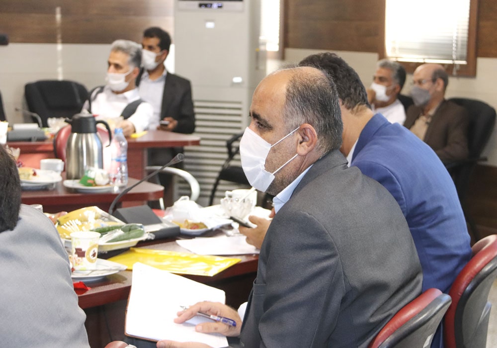 بیستمین گردهمایی سراسری معاونان و نمایندگان نشریات رشد استان‌ها مقدس