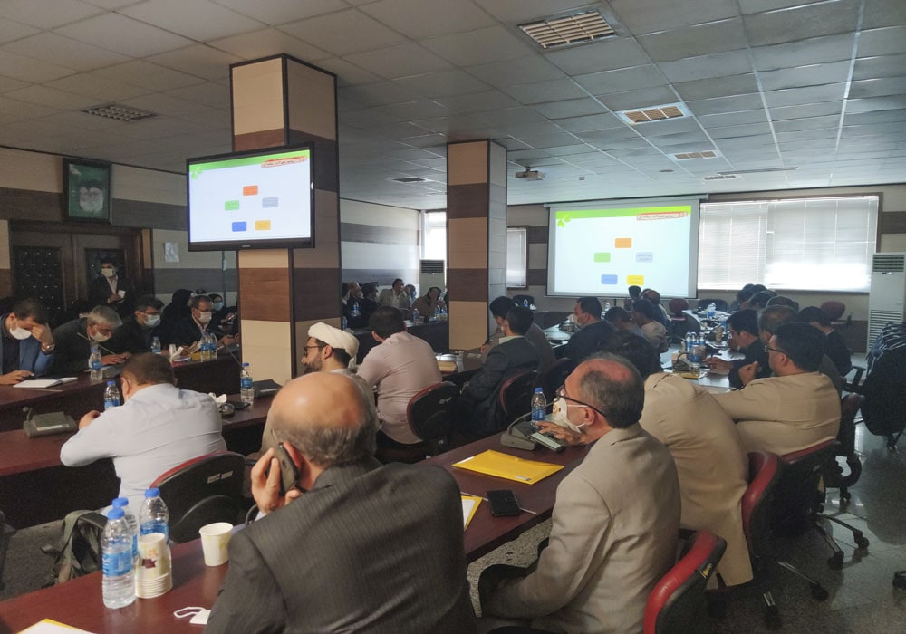 بیستمین گردهمایی سراسری معاونان و نمایندگان نشریات رشد استان‌ها مقدس