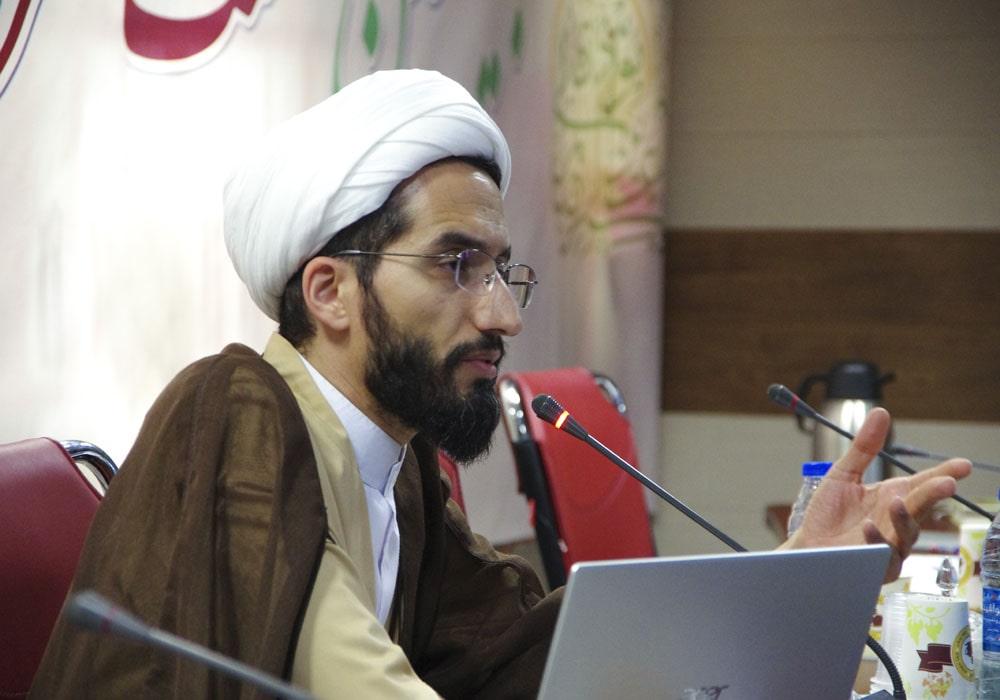 بیستمین گردهمایی سراسری معاونان و نمایندگان نشریات رشد استان‌ها مقدس