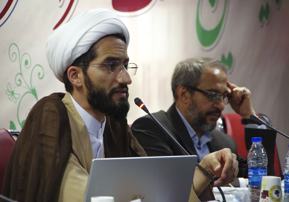 بیستمین گردهمایی سراسری معاونان و نمایندگان نشریات رشد استان‌ها مقدس