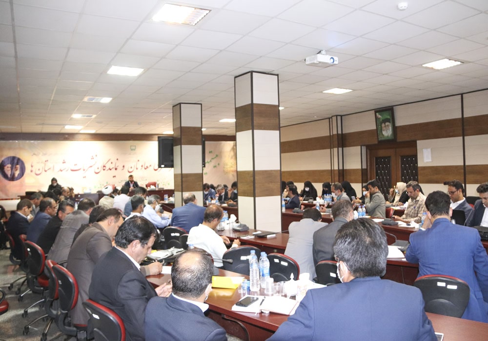 بیستمین گردهمایی سراسری معاونان و نمایندگان نشریات رشد استان‌ها مقدس