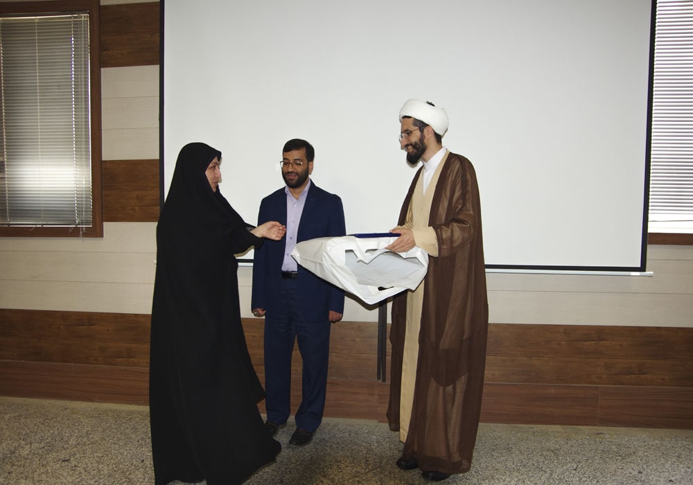 بیستمین گردهمایی سراسری معاونان و نمایندگان نشریات رشد استان‌ها مشهد مقدس