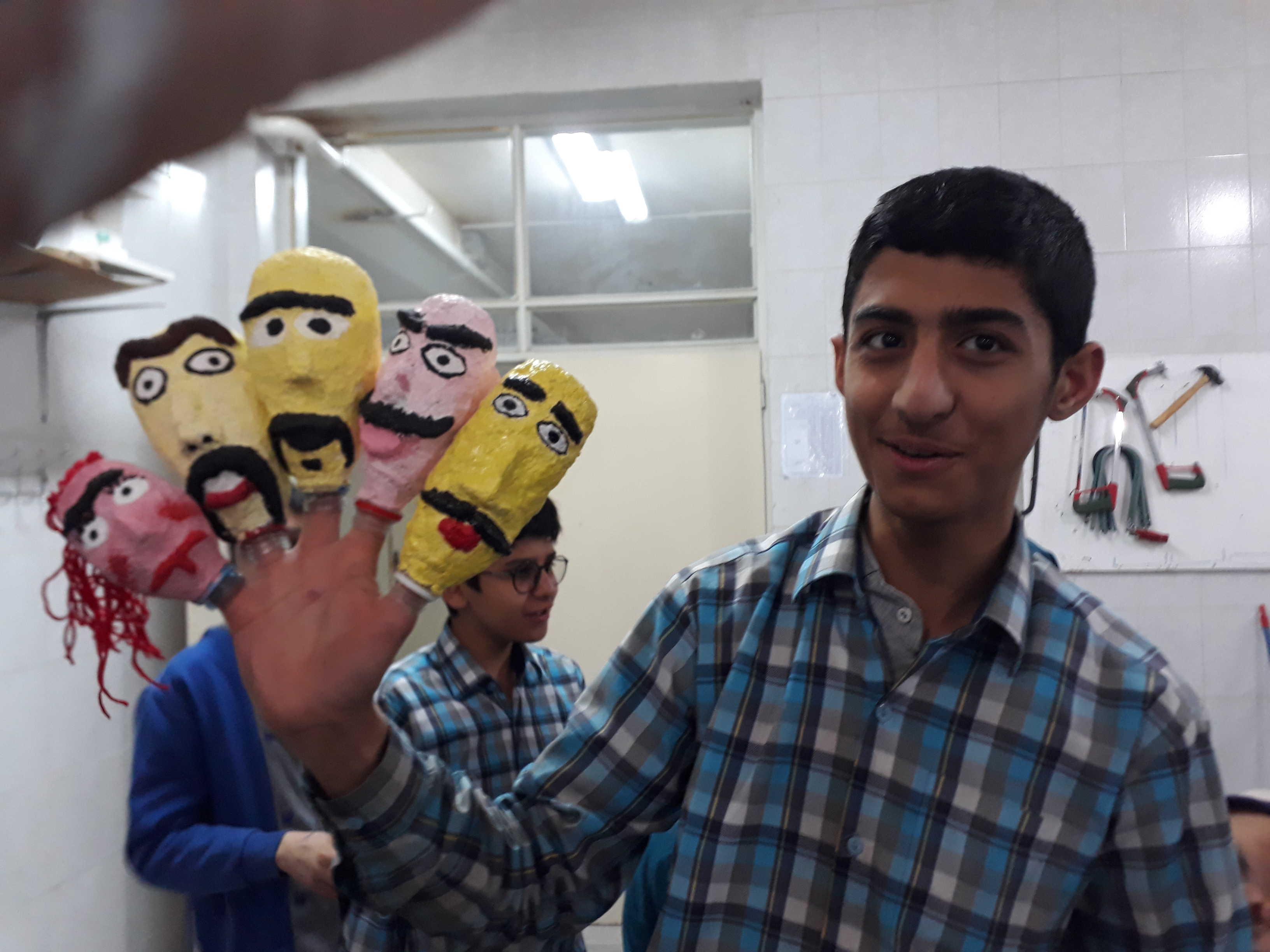 رشد هنرجو: عروسک گردانی