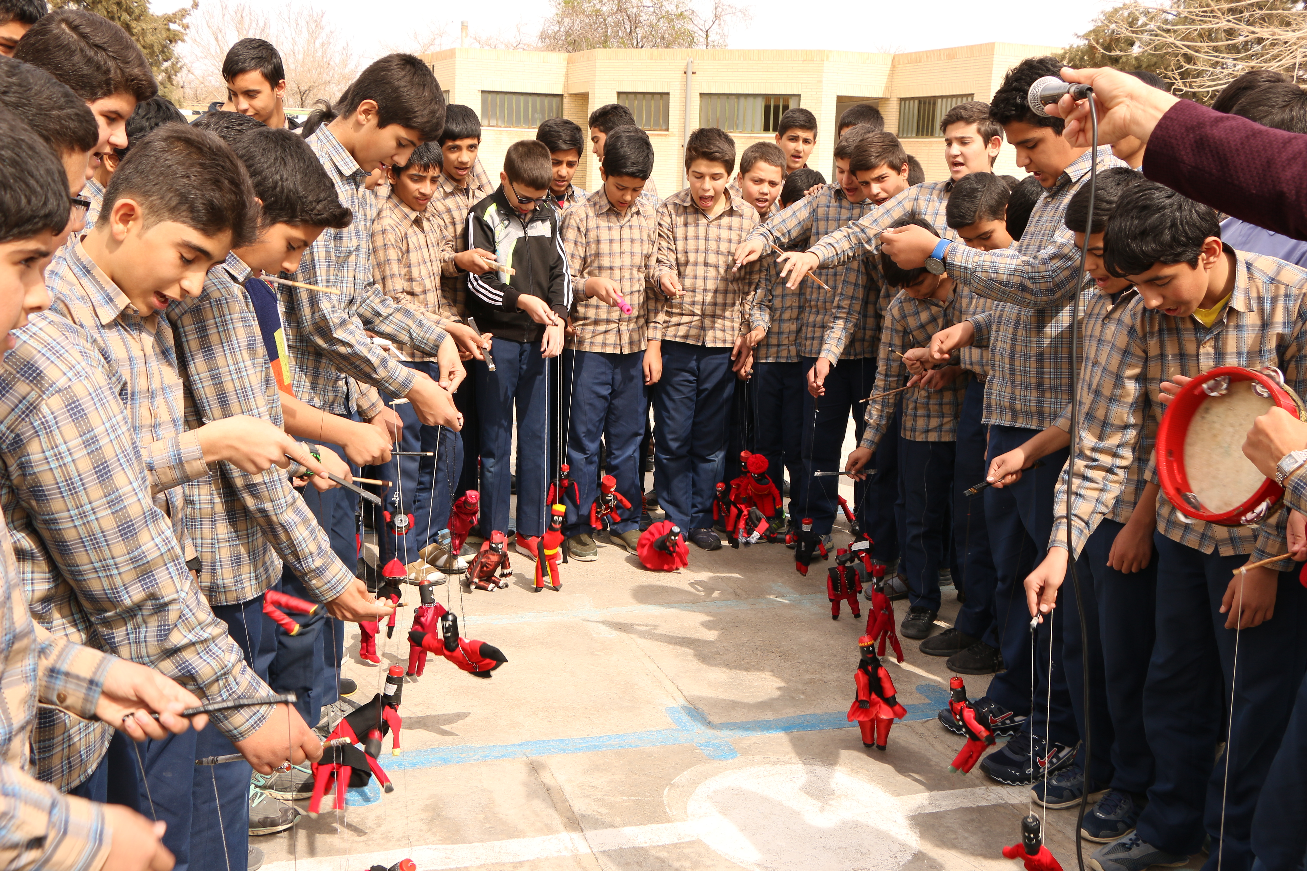 رشد هنرجو: عروسک گردانی