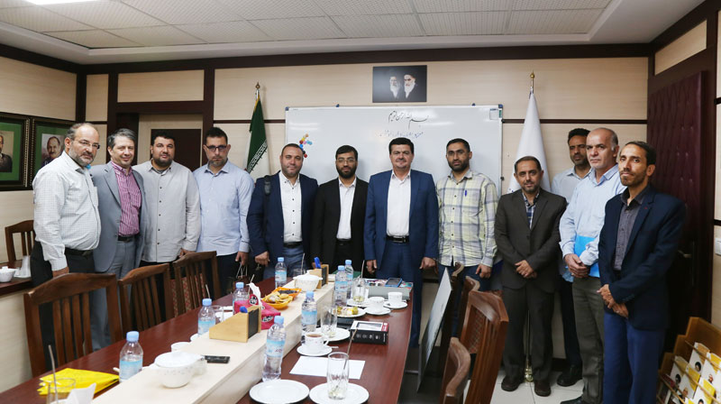 جلسه مشترک میان مسئولان دفتر انتشارات و فناوری آموزشی و مجموعه جمعیت کشافه المهدی (عج)