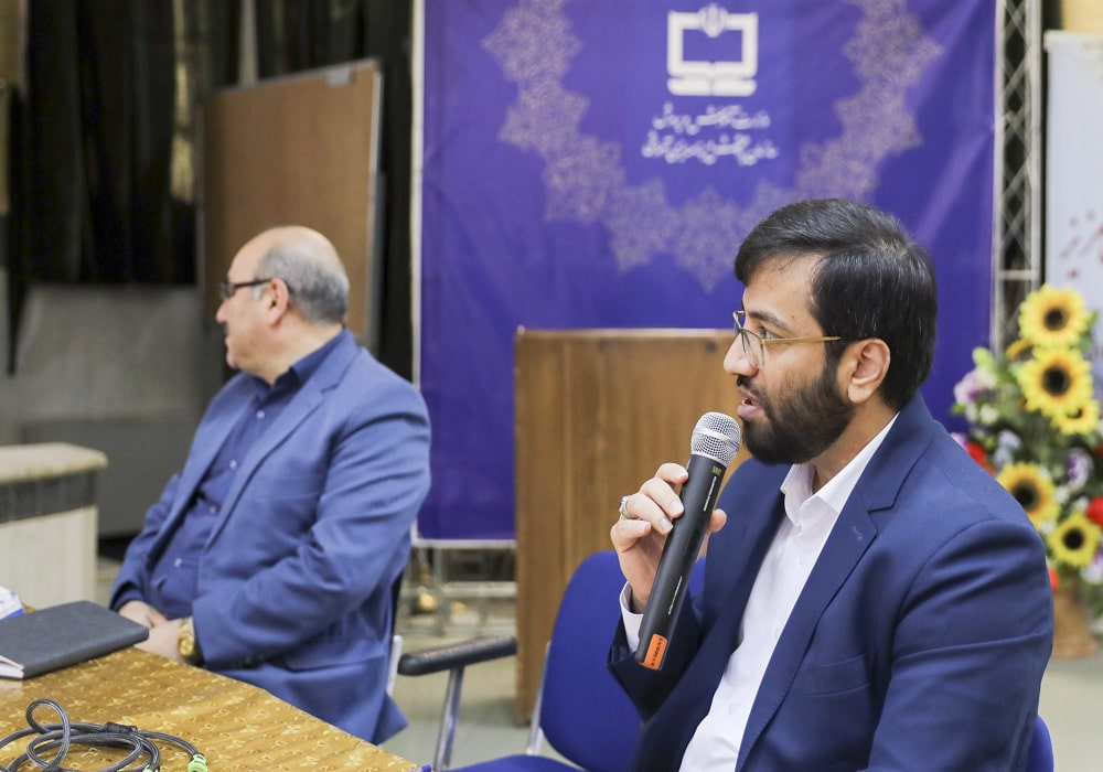 ارائه گزارش عملکرد سه ماهه دوم دفتر انتشارات و فناوری آموزشی