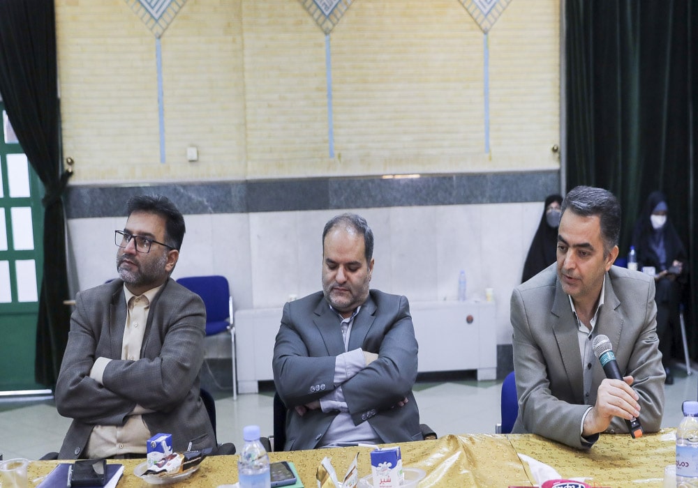 ارائه گزارش عملکرد سه ماهه دوم دفتر انتشارات و فناوری آموزشی