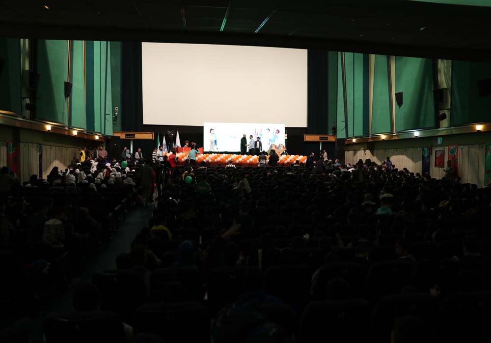 ا‌ولین رویداد‌ فیلم بازی کودک