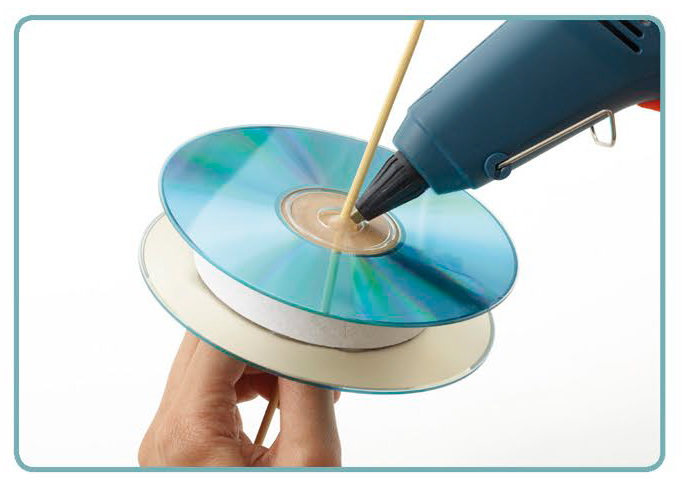 رشد آموزش فیزیک: ساخت مولد برق 4