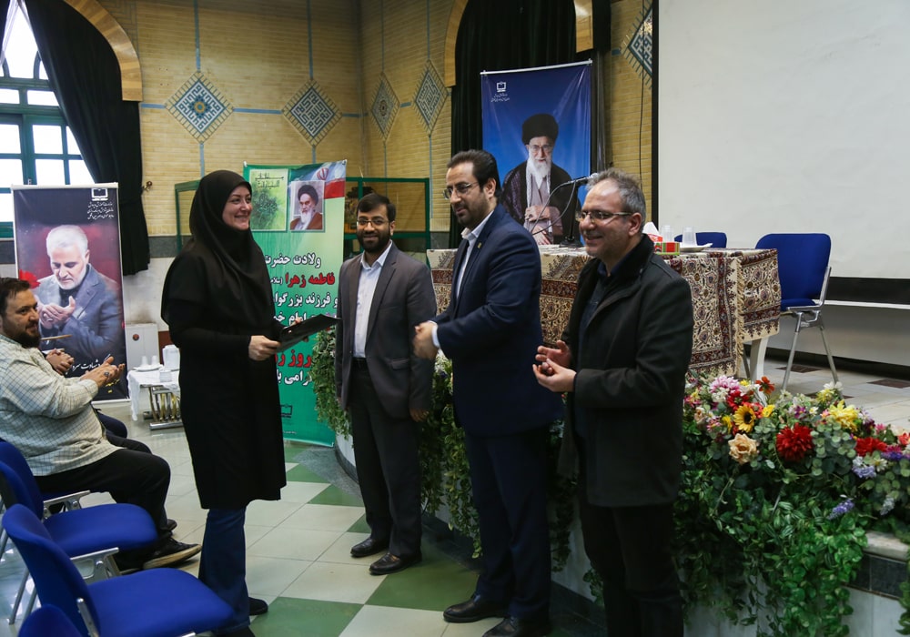 مراسم تجلیل از دست‌اندرکاران پنجاه‌ودومین جشنواره بین‌المللی فیلم‌های آموزشی و تربیتی رشد