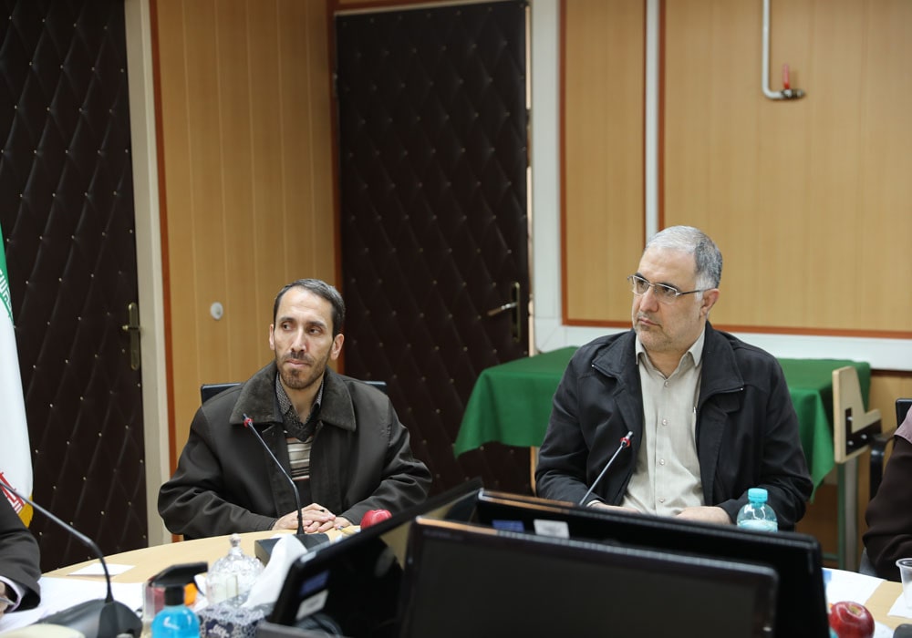 نشست کتاب کمک آموزشی؛ بایدها و نبایدها