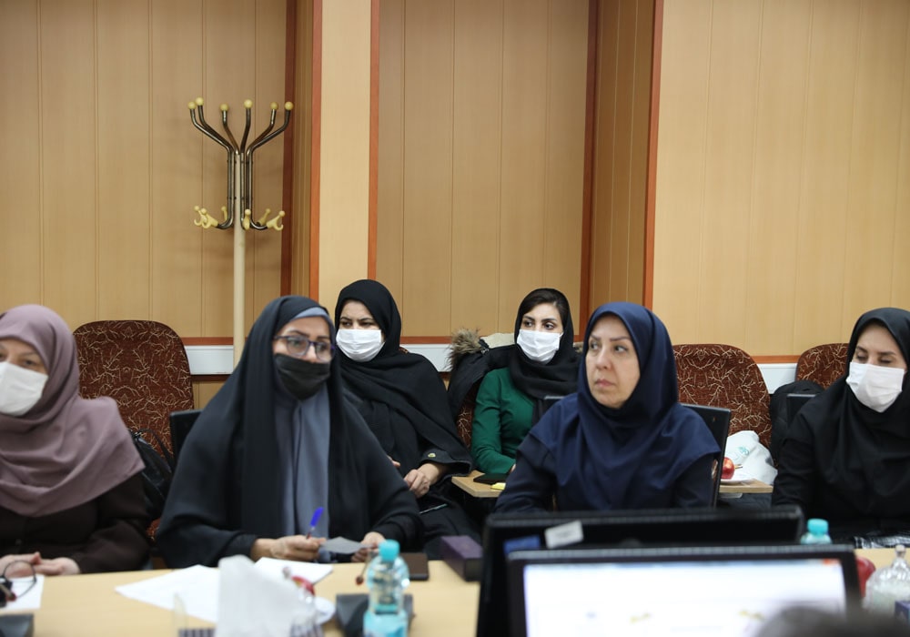 نشست کتاب کمک آموزشی؛ بایدها و نبایدها