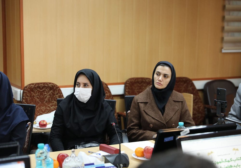 نشست کتاب کمک آموزشی؛ بایدها و نبایدها