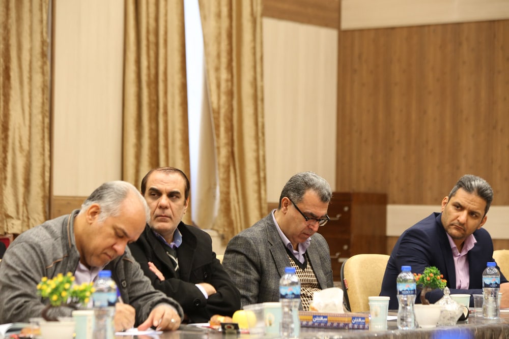 جلسه تربیت اعتقادی، عبادی و اخلاقی ؛ تربیت اجتماعی و سیاسی