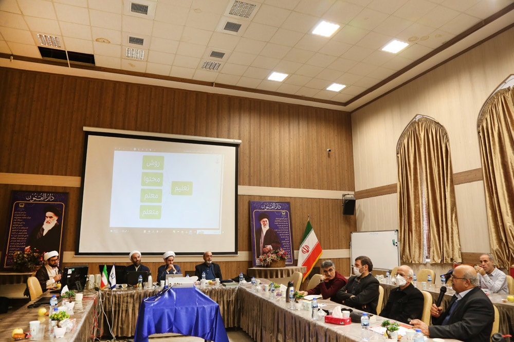 جلسه تربیت اعتقادی، عبادی و اخلاقی ؛ تربیت اجتماعی و سیاسی