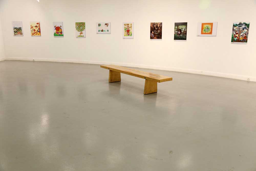 نمایشگاه آثار برگزیده دوازدهمین دوره جشنواره ملی دوسالانه عکس و تصویرگری رشد