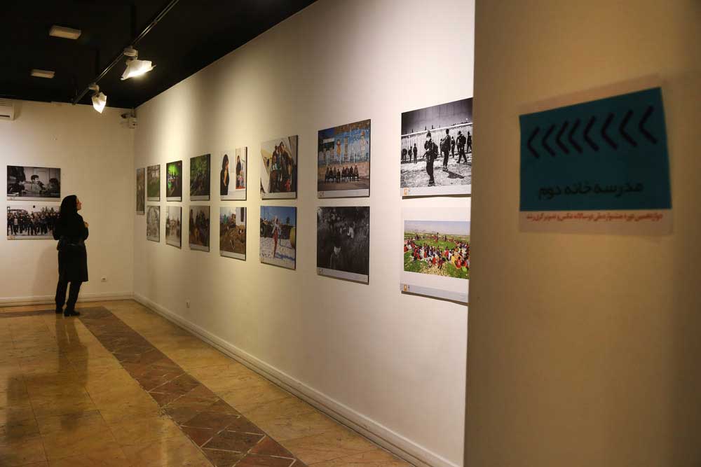 نمایشگاه آثار برگزیده دوازدهمین دوره جشنواره ملی دوسالانه عکس و تصویرگری رشد