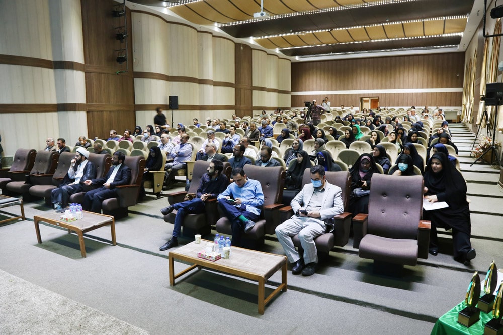 اختتامیه دوازدهمین دوره جشنواره ملی دوسالانه عکس و تصویرگری رشد