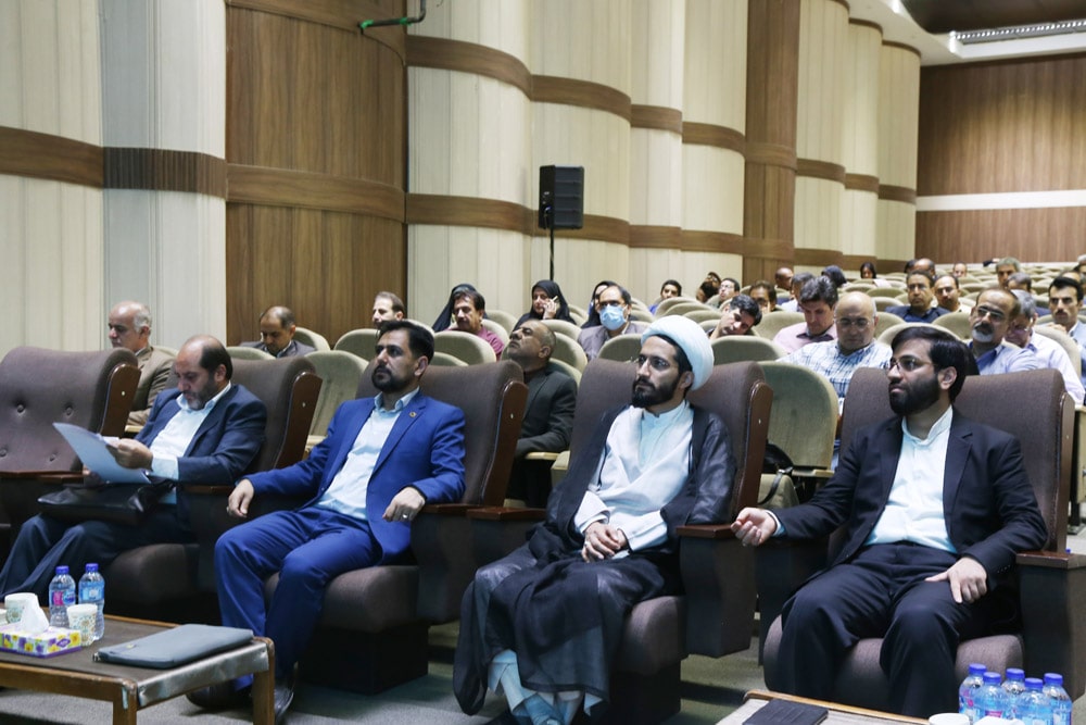 اختتامیه دوازدهمین دوره جشنواره ملی دوسالانه عکس و تصویرگری رشد