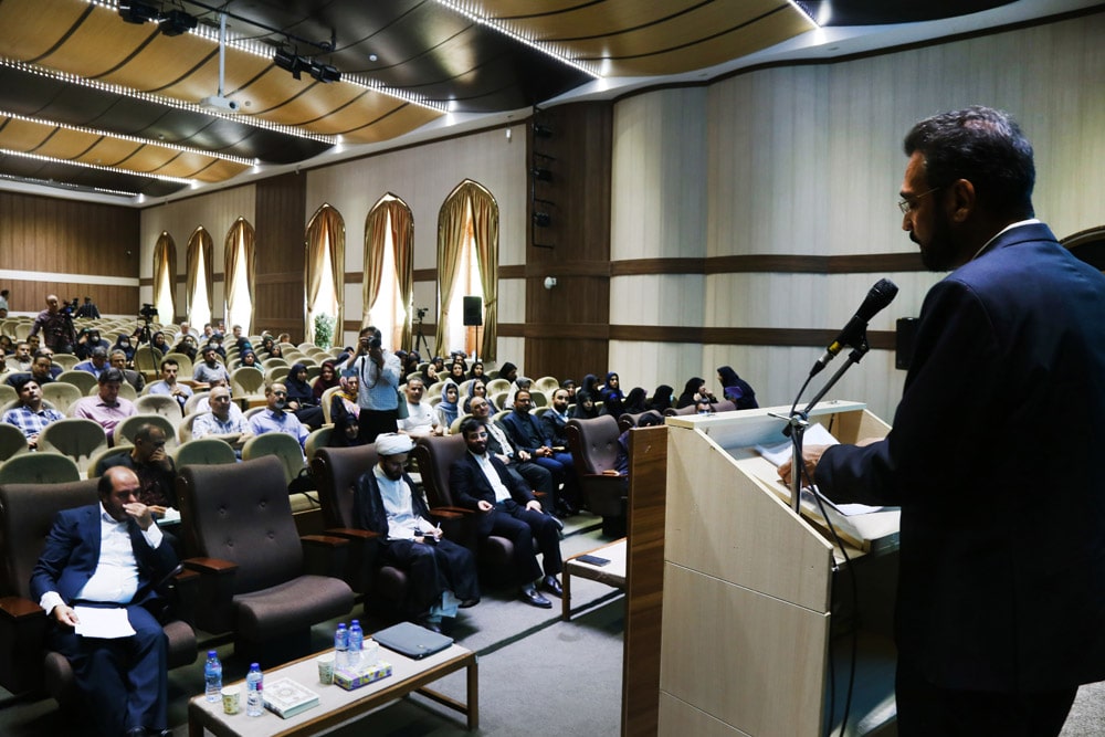 اختتامیه دوازدهمین دوره جشنواره ملی دوسالانه عکس و تصویرگری رشد