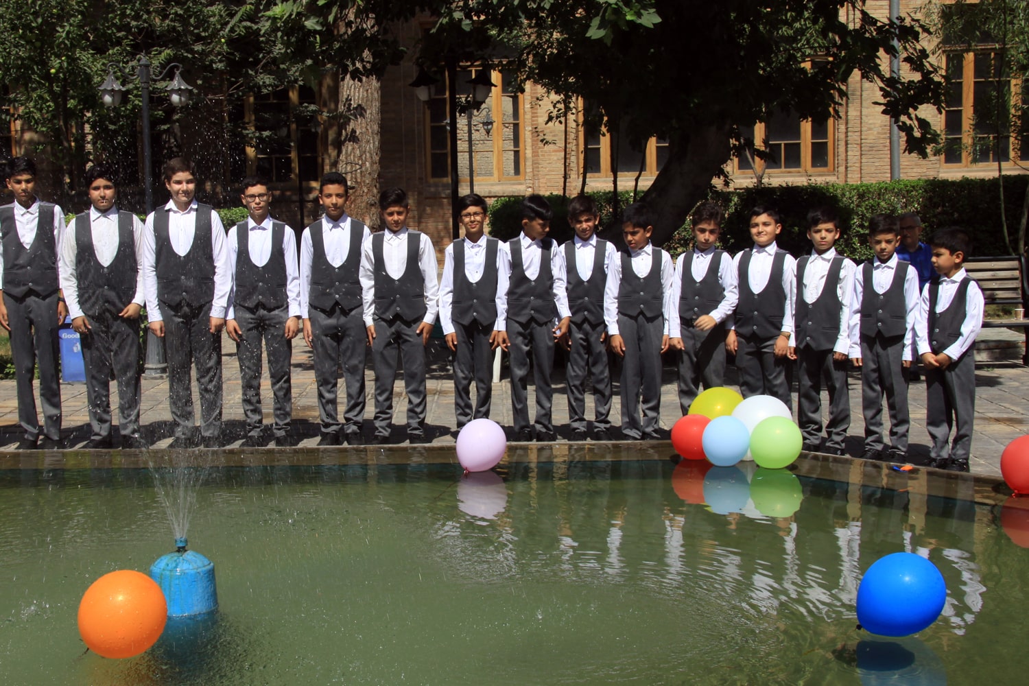 تقدیر از دست‌اندرکاران تولید ماهنامه‌های رشد در پایان دوره سال تحصیلی ۱۴۰۲-۱۴۰۱ در مدرسه دارالفنون